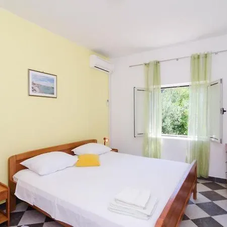 Holiday home Blue Vineyard- Three Bedroom House With Terrace And Sea View Potomje