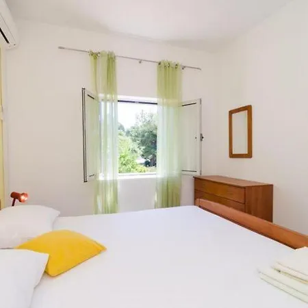 Blue Vineyard- Three Bedroom House With Terrace And Sea View Potomje