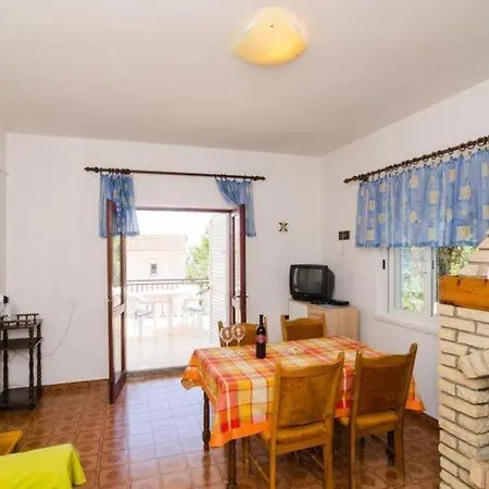 Blue Vineyard- Three Bedroom House With Terrace And Sea View Holiday home Potomje