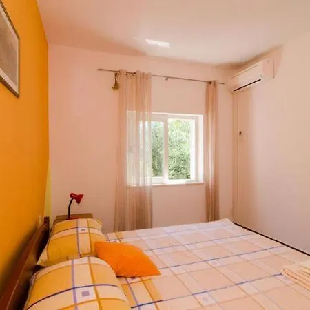 Blue Vineyard- Three Bedroom House With Terrace And Sea View Holiday home Potomje