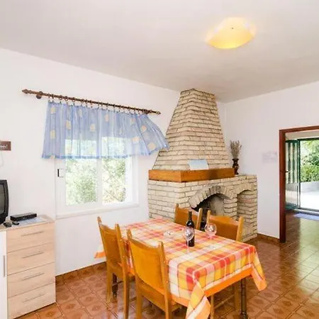 Holiday home Blue Vineyard- Three Bedroom House With Terrace And Sea View