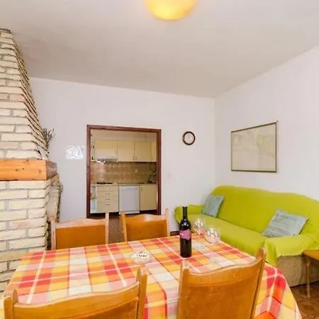 Blue Vineyard- Three Bedroom House With Terrace And Sea View * Potomje