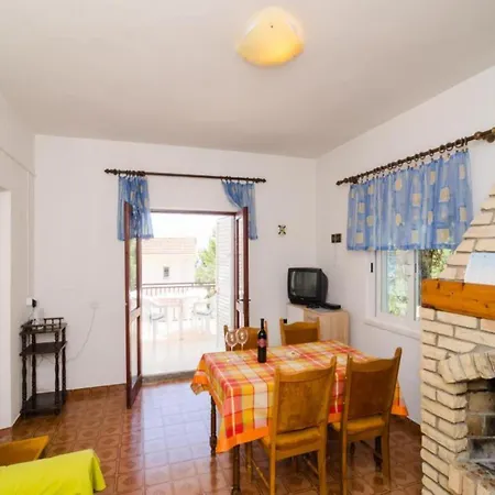 Holiday home Blue Vineyard- Three Bedroom House With Terrace And Sea View
