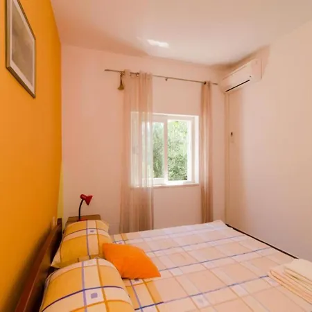 Blue Vineyard- Three Bedroom House With Terrace And Sea View Potomje